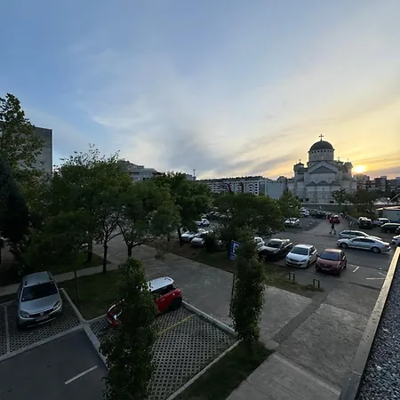 Eleven Апартаменти *